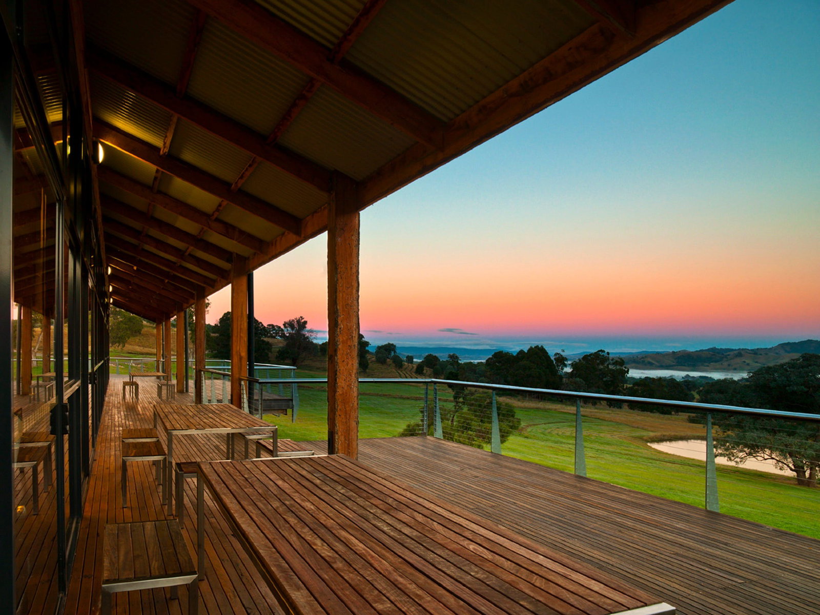 Lake Eildon ACT Accommodation Bookings