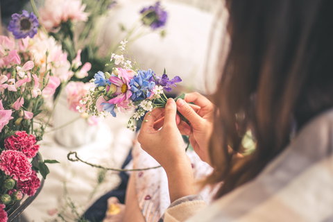 Summer Flower Crown Workshop - Accommodation Bookings 0