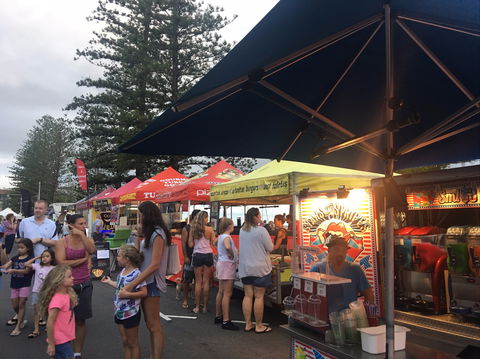 Twilight Markets Caloundra - Accommodation Bookings 2