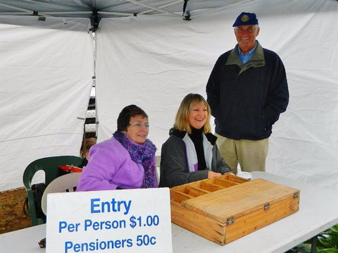 Yarrawonga Mulwala Rotary Club Special Easter Market - Accommodation Bookings 0