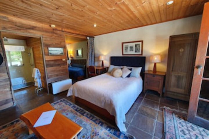 Moriarty TAS Accommodation Bookings
