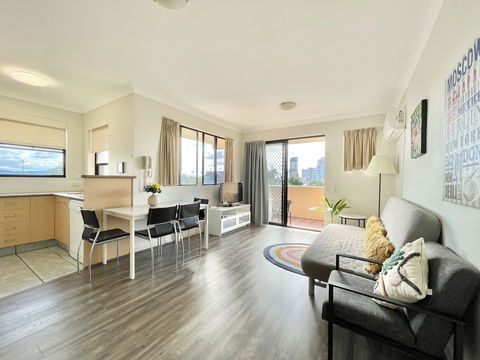 Mermaid Beach Park View Resort - Accommodation Bookings 4