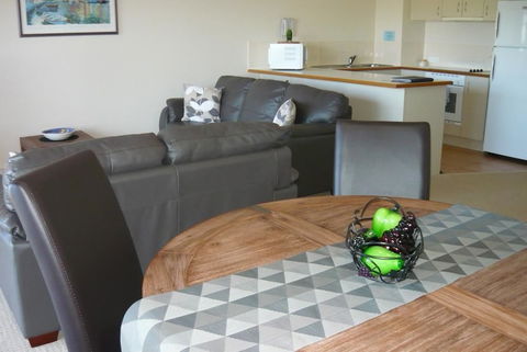 Sails Resort On Golden Beach - Accommodation Bookings 4