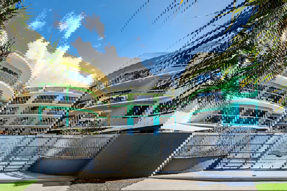 Kings Beach QLD Accommodation Bookings