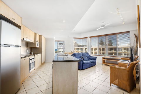 Rolling Surf Resort - Accommodation Bookings 4