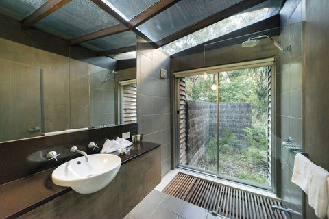 DULC Cabins - Accommodation Bookings 6