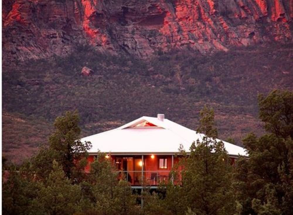  Accommodation Bookings