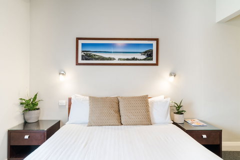 The Huskisson - Accommodation Bookings 4