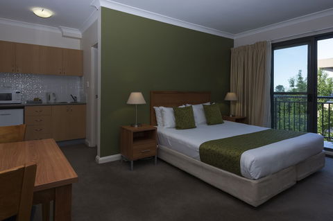 Leisure Inn Spires - Accommodation Bookings 5