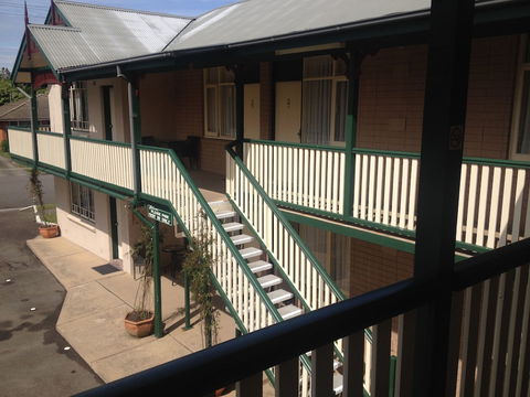 The 3 Explorers Motel - Accommodation Bookings 0