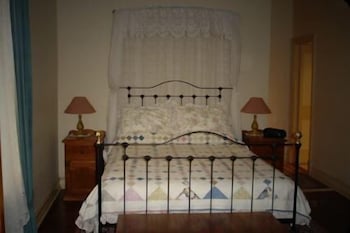 Robe House - Accommodation Bookings 3