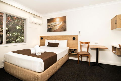 Caribbean Motel - Accommodation Bookings 3