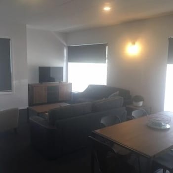  Accommodation Bookings