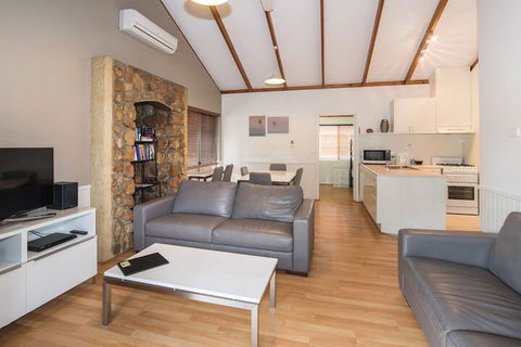 Bay Village Resort & Spa - Accommodation Bookings 6