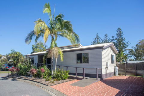 Halifax Holiday Park - Accommodation Bookings 2