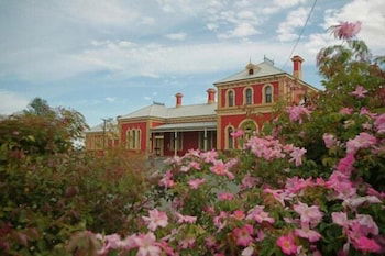 Nicholas Royal Motel - Accommodation Bookings 0