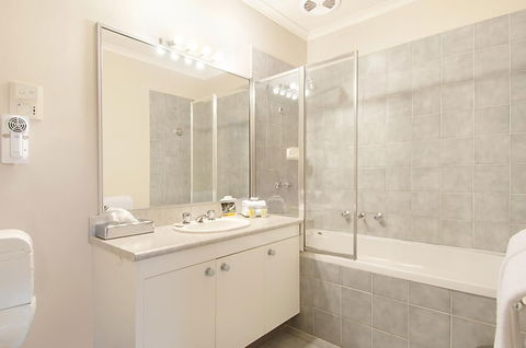 Ringwood Lake Inn - Accommodation Bookings 6