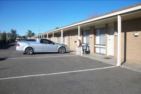 Country Home Motor Inn - Accommodation Bookings 0