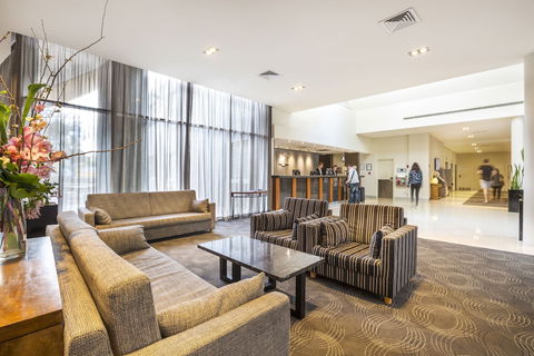 Holiday Inn Potts Point Sydney, An IHG Hotel - Accommodation Bookings 3
