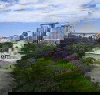 Hyde Park Inn - Accommodation Bookings