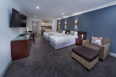 Hyde Park Inn - Accommodation Bookings 4