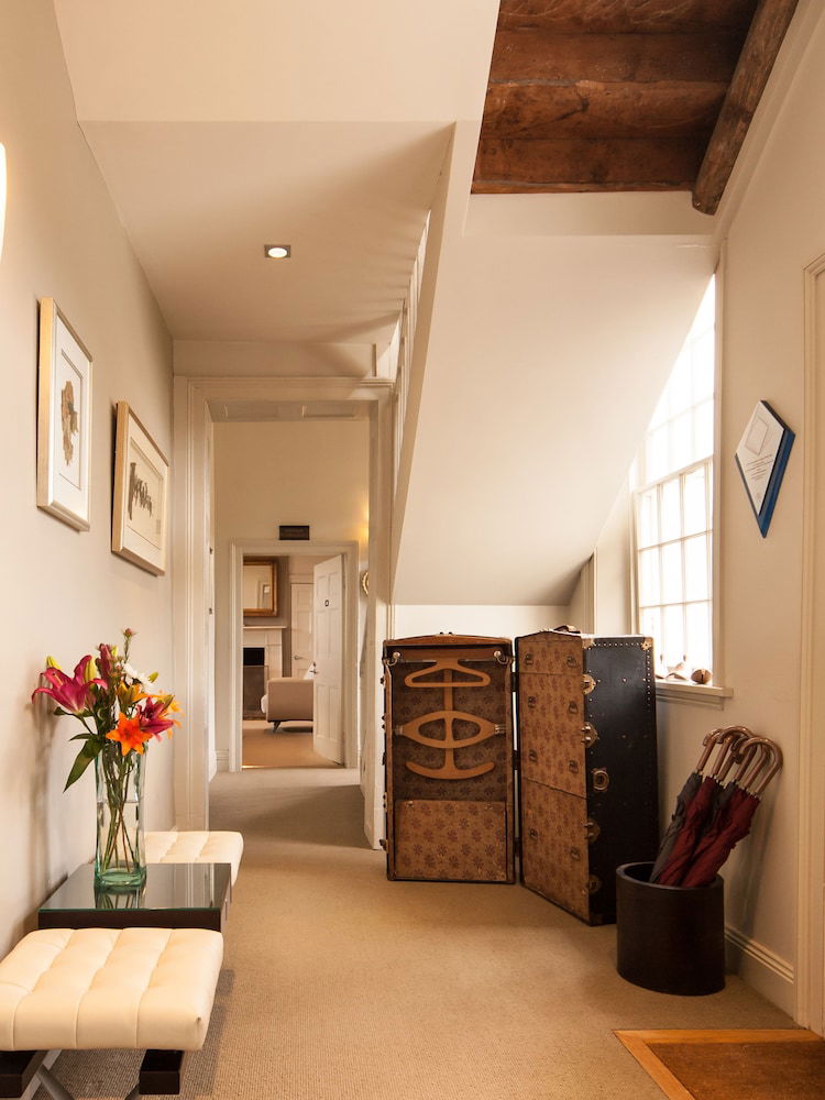 Hayes TAS Accommodation Bookings