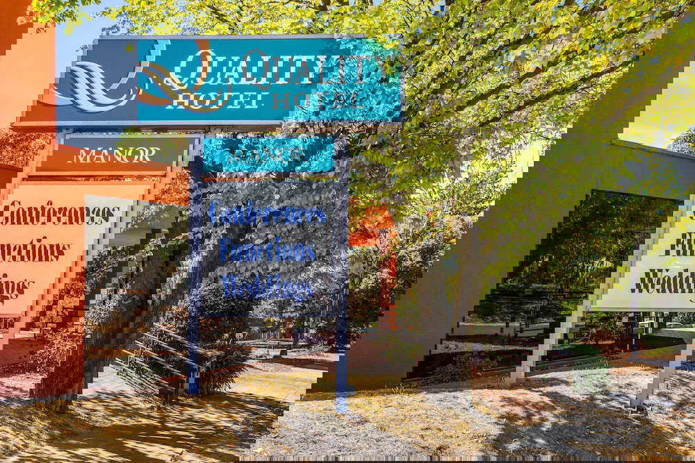  Accommodation Bookings