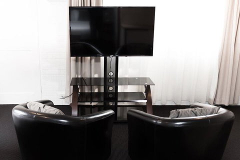 Bay Hotel Apartments - Accommodation Bookings 2