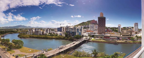 Oaks Townsville Gateway Suites - Accommodation Bookings 1