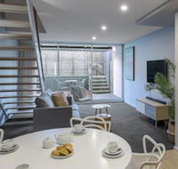 Oaks Nelson Bay Lure Suites