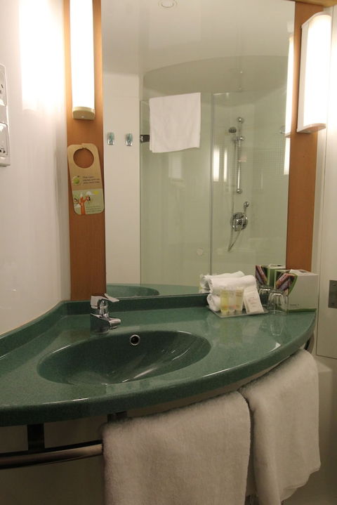 Ibis Newcastle - Accommodation Bookings 6