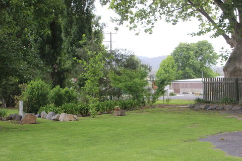 Tenterfield Lodge And Caravan Park - Accommodation Bookings 2