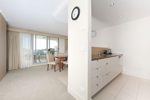 Accommodate Canberra - The Avenue - Accommodation Bookings 4