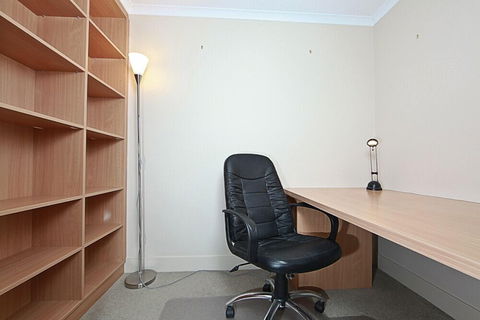 Accommodate Canberra - The Avenue - Accommodation Bookings 0