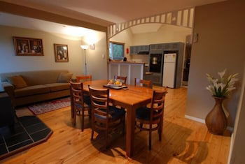 A Secret Treasure - Accommodation Bookings 4