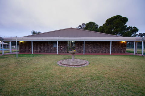 Club Inn Motel - Accommodation Bookings 1