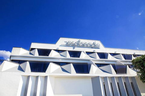 The Esplanade - Accommodation Bookings 2