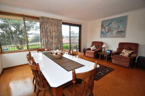 16 Haddrill Parade - Accommodation Bookings 6