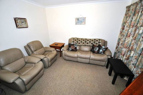 16 Haddrill Parade - Accommodation Bookings 4