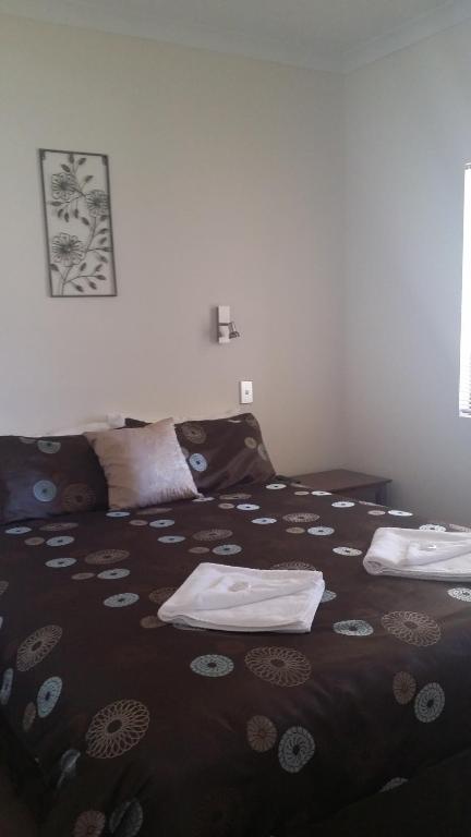 Lilacs Waterfront Villas & Cottages - Accommodation Bookings 3