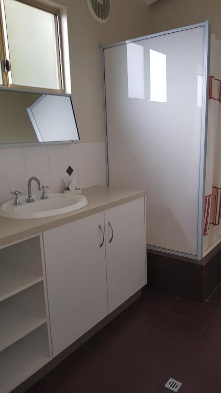 Lilacs Waterfront Villas & Cottages - Accommodation Bookings 1