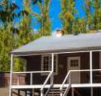 Lewana Cottages