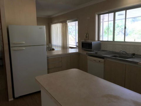 Oakridge Motel Tourist Park - Accommodation Bookings 3