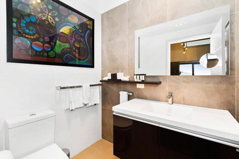 Hangar House Mudgee - Accommodation Bookings 6