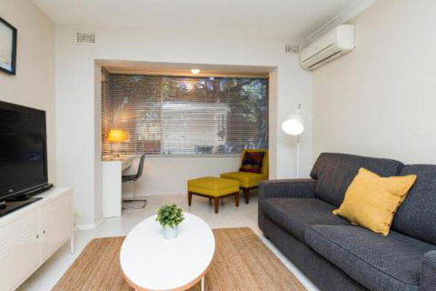 Townshend Rd - Accommodation Bookings 0