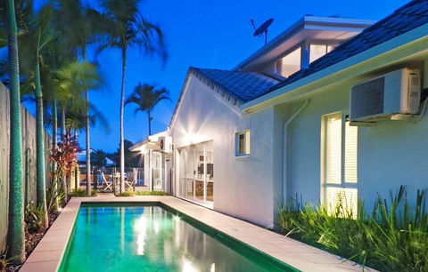 103 Noosa Parade - Accommodation Bookings 7