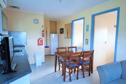 Baudin Beach Apartments - Accommodation Bookings 4