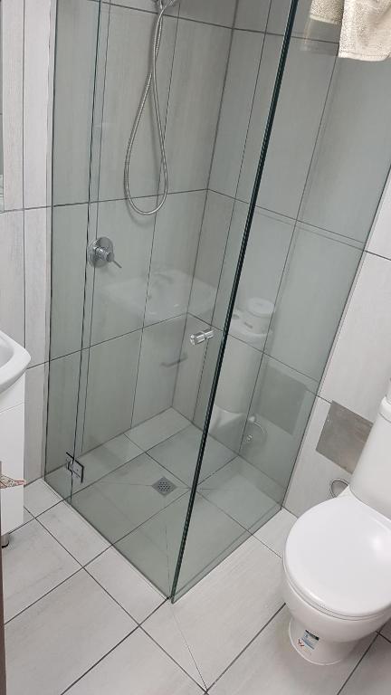 Cedarwood Apartments - Accommodation Bookings 3