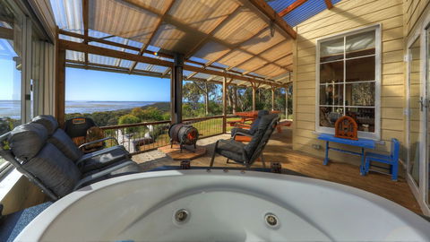 Island View Spa Cottage - Accommodation Bookings 6