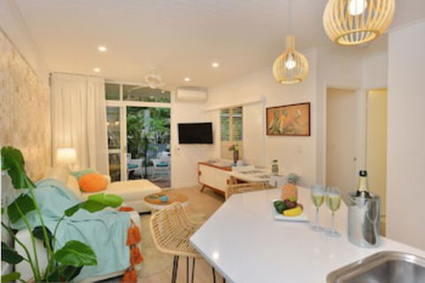 Retro Port Douglas - Accommodation Bookings 0